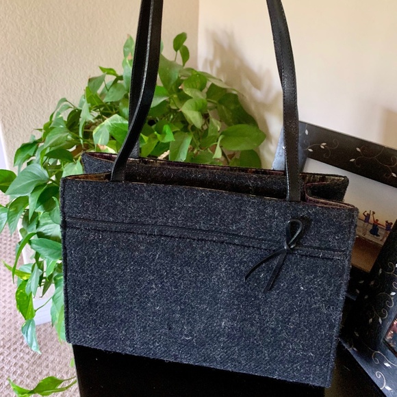 Kate Spade Handbags - ♥️ Vintage Kate Spade Sam Tote with Tab NWOT